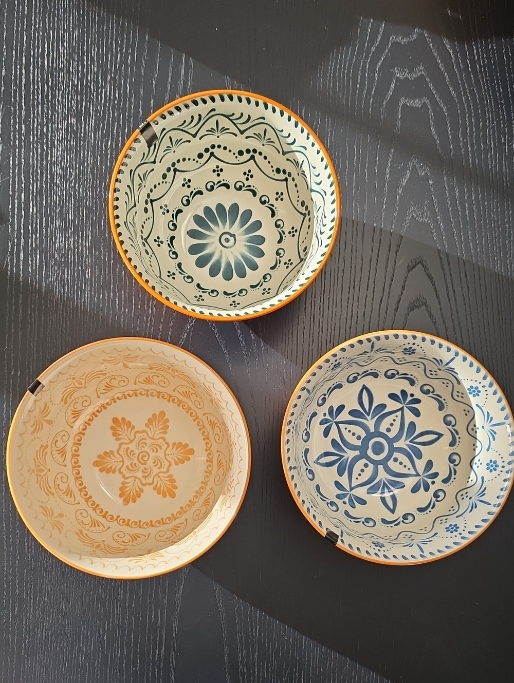 Hand-Painted Ceramic Dinner Bowls Set 3 - NIB